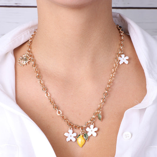 Collana in Metallo maglia rolò, con charms fiori e agrumi di Sicilia, impreziosita da smalti colorati