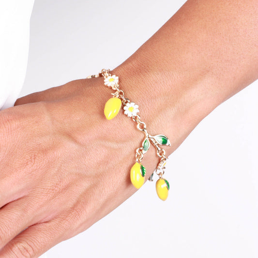 Metal bracelet with lemons